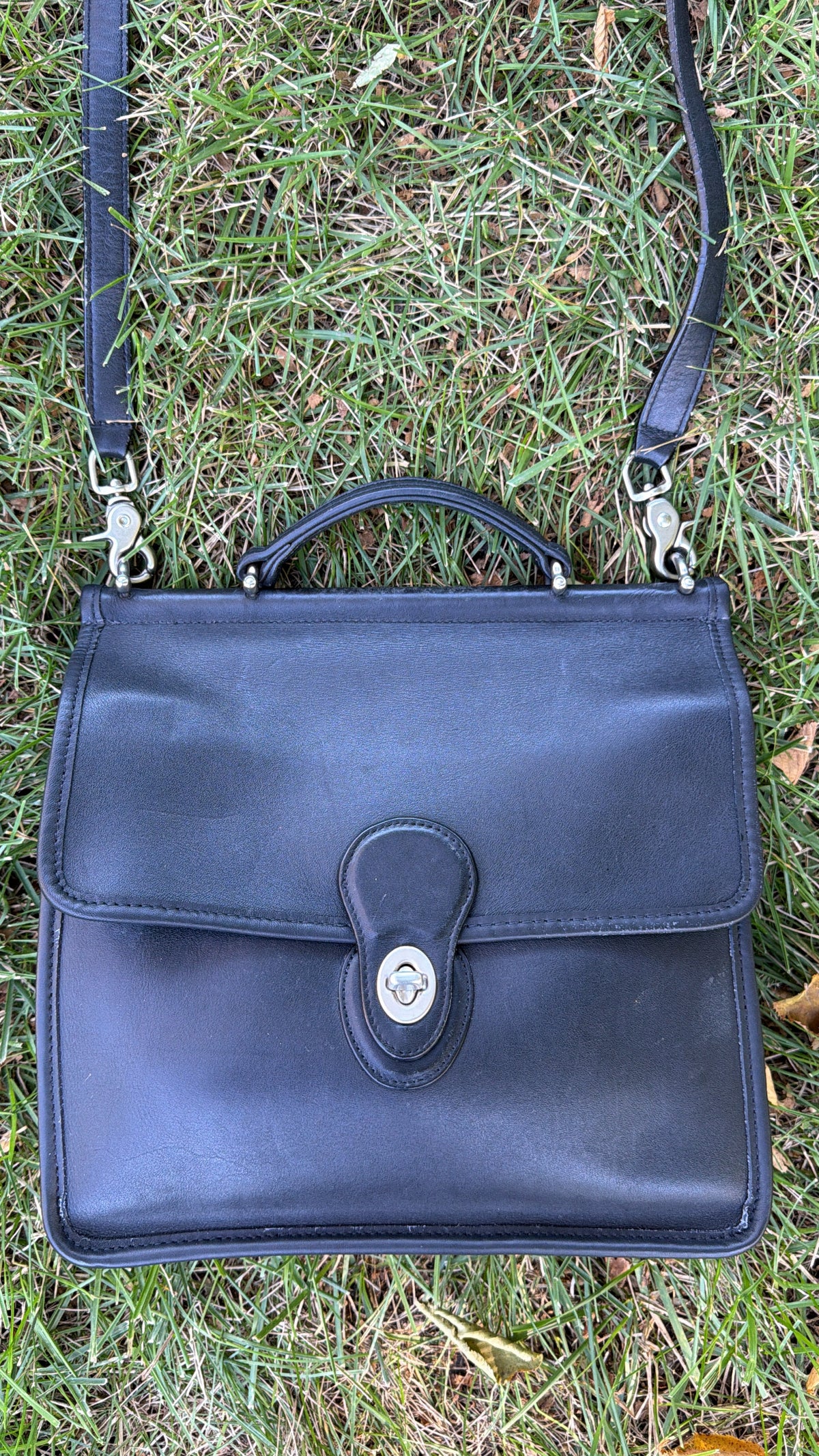 Vintage Coach Willis 9927 Black Leather Bag