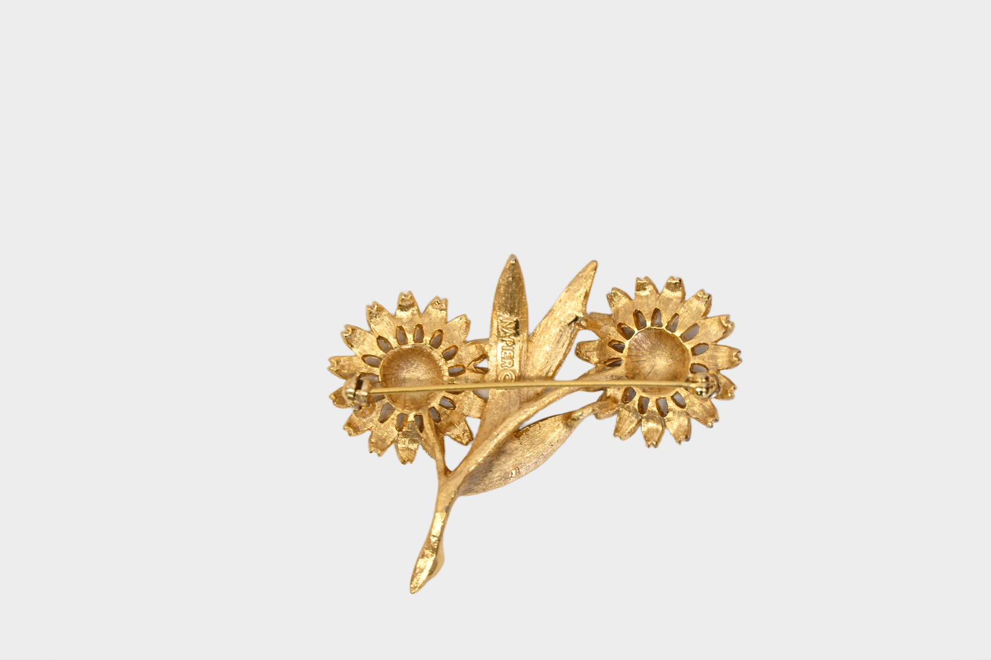 Vintage Gold Tone Floral Brooch 1970s Daisy Pin