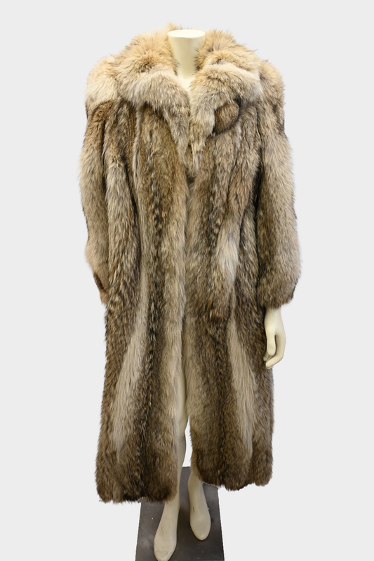 10% OFF - Coyote Full Length Fur Coat