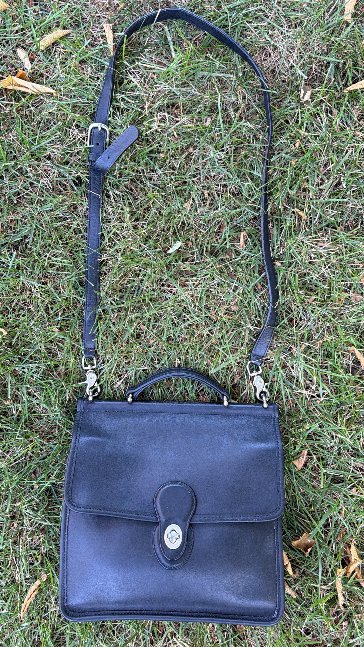 Vintage Coach Willis 9927 Black Leather Bag