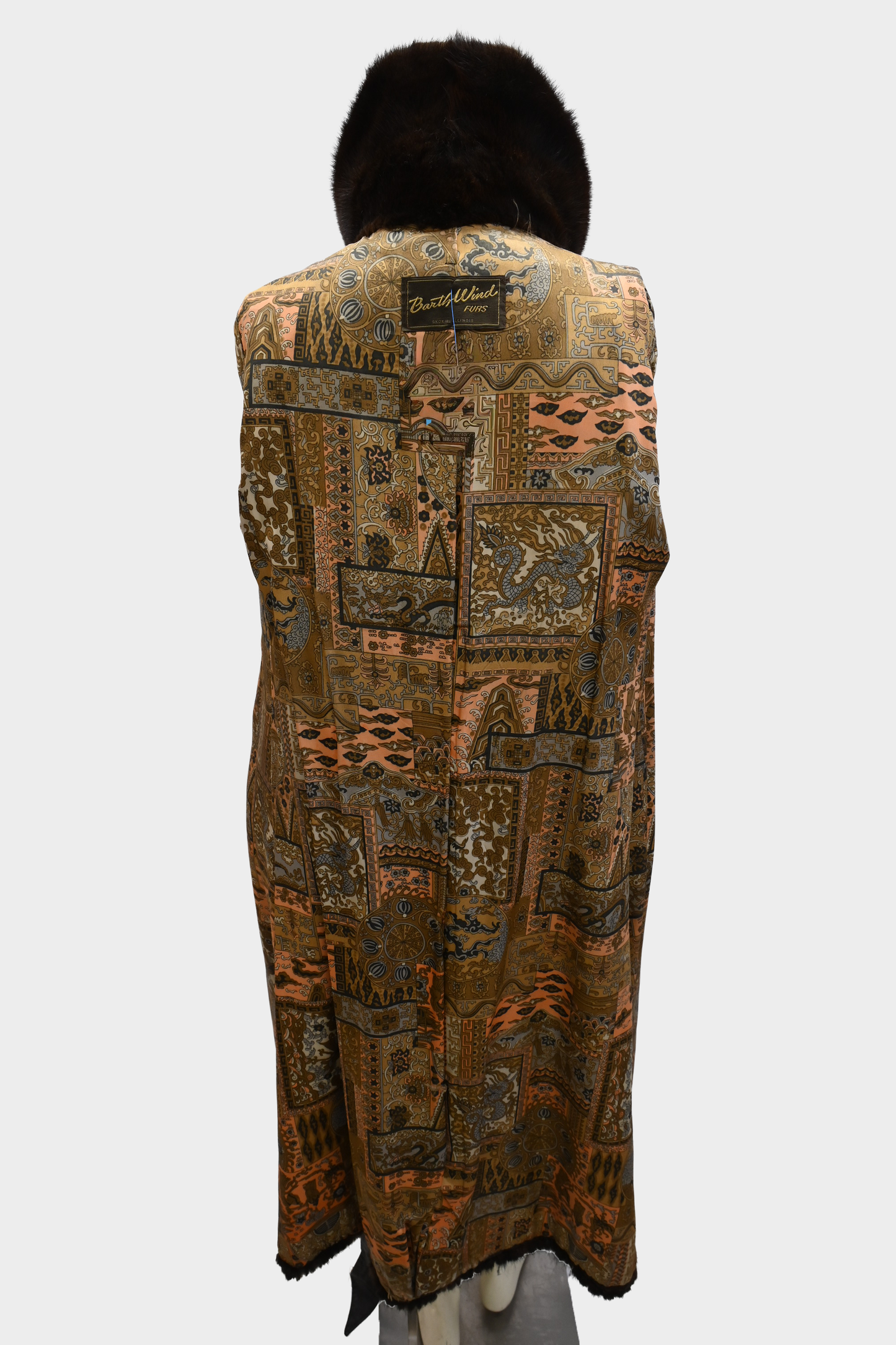 10% OFF - Barthwind Mink Fur Coat with Dramatic Shawl Collar