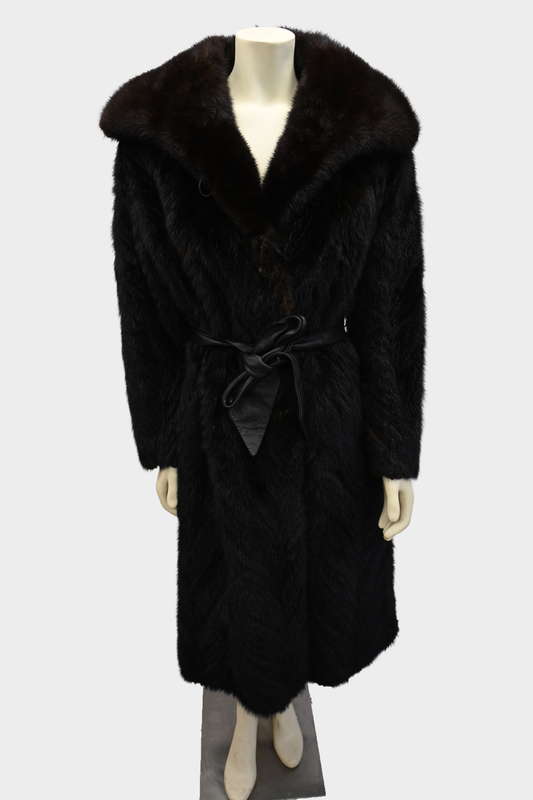 10% OFF - Barthwind Mink Fur Coat with Dramatic Shawl Collar
