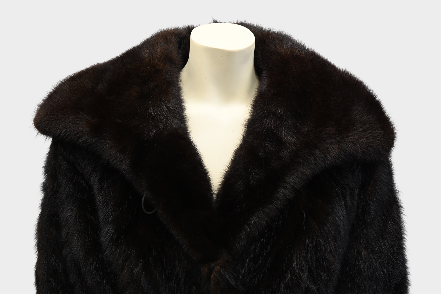 10% OFF - Barthwind Mink Fur Coat with Dramatic Shawl Collar