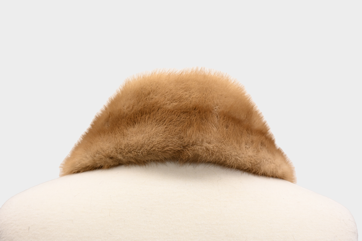 York Furrier Genuine Tan Mink Fur Collar