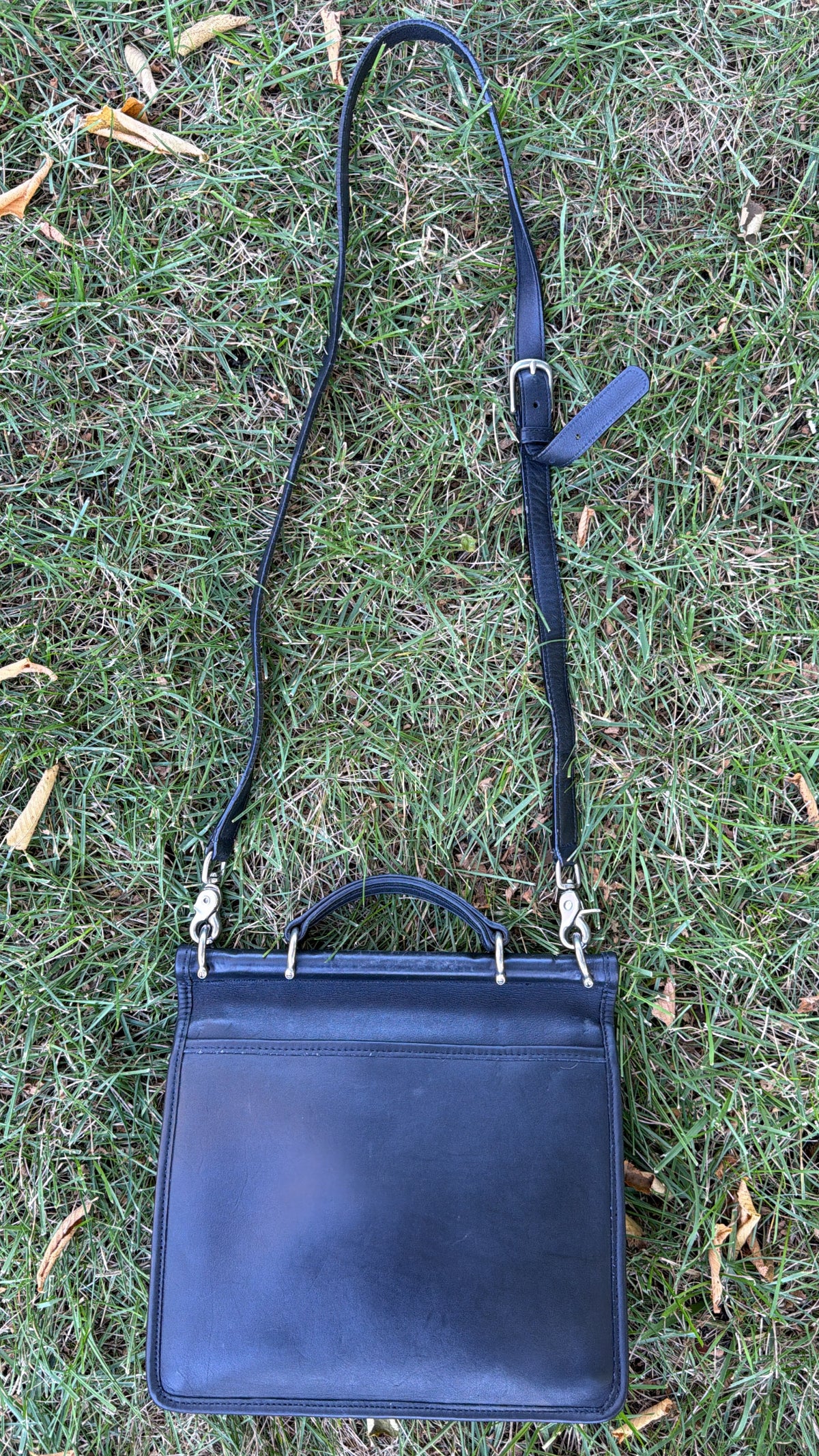 Vintage Coach Willis 9927 Black Leather Bag