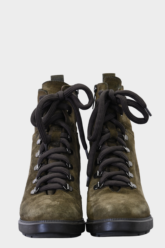 Aquatalia Ihana Suede Boots