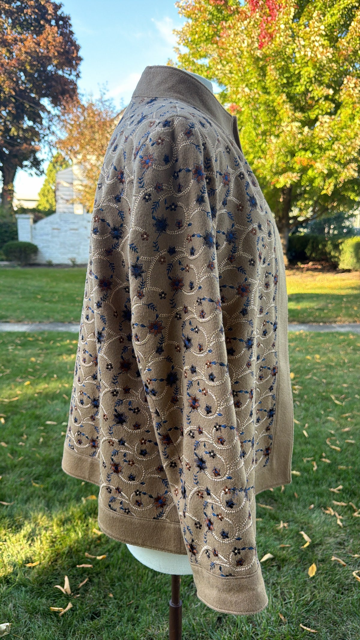 Oscar De La Renta Camel Hair Embroidered Jacket