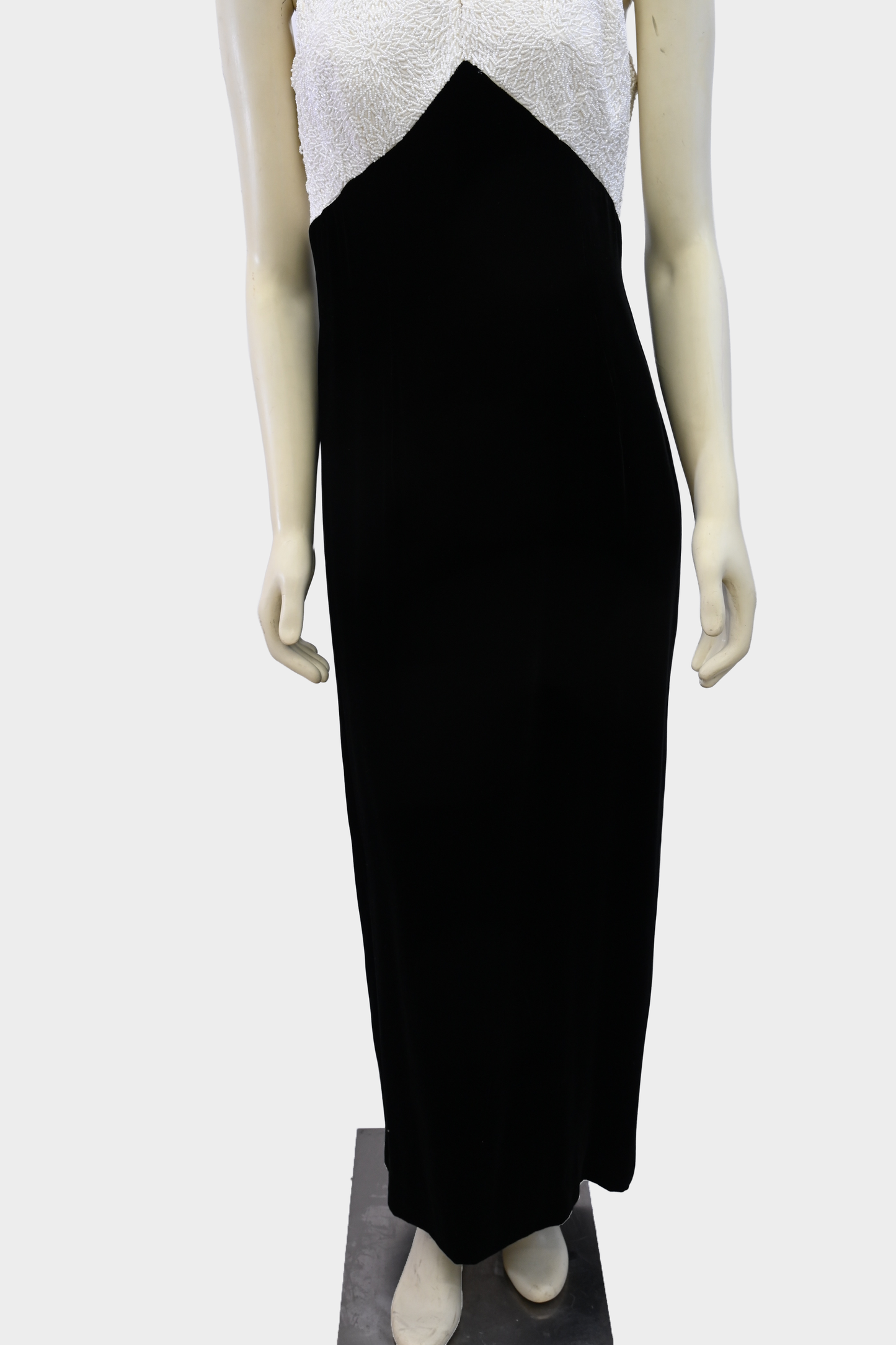 Carmen Marc Valvo Black Beaded Velvet Evening Gown