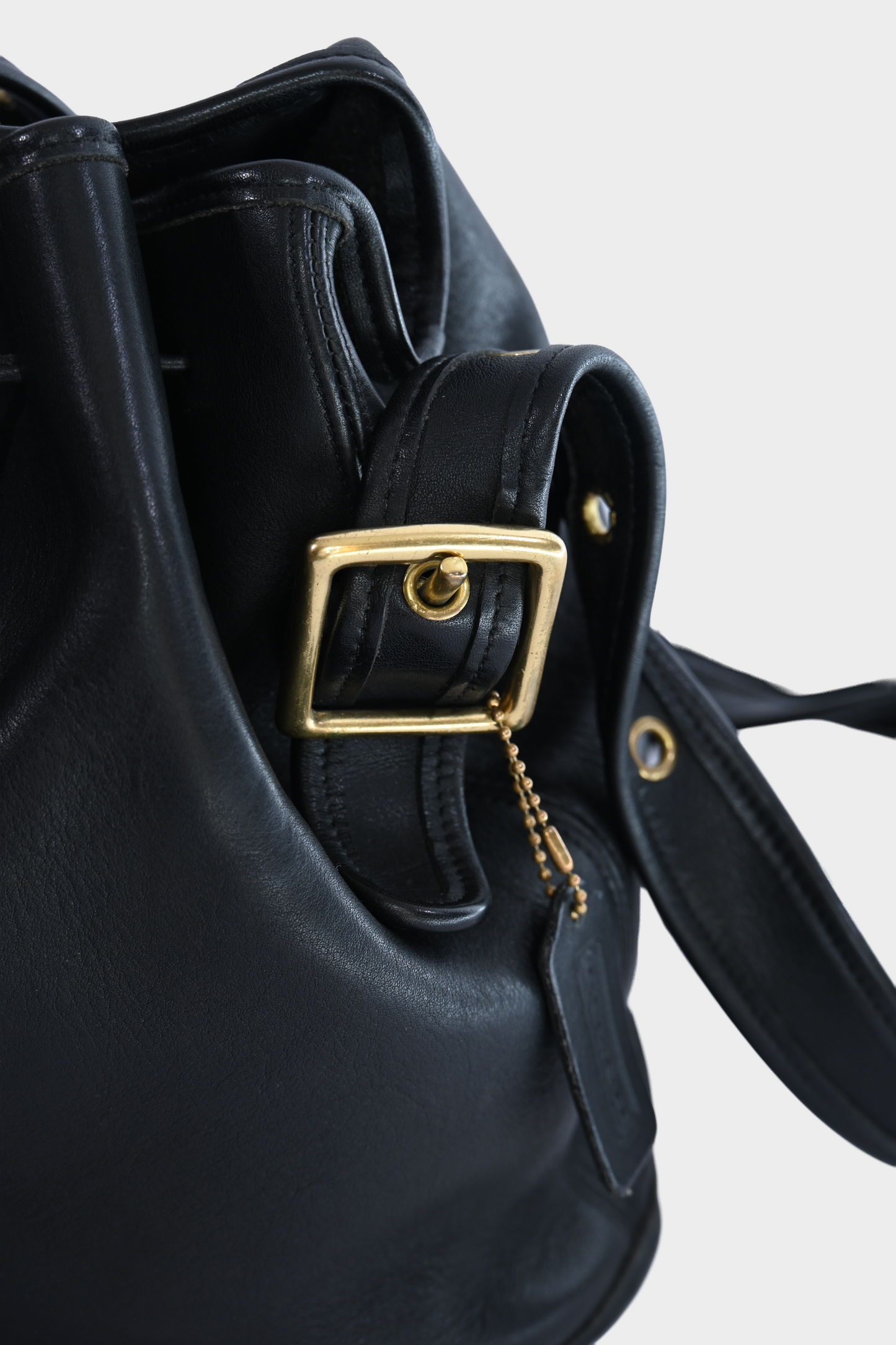 Vintage Coach 9952 Black Leather Drawstring Bucket Bag Brass Hardware USA