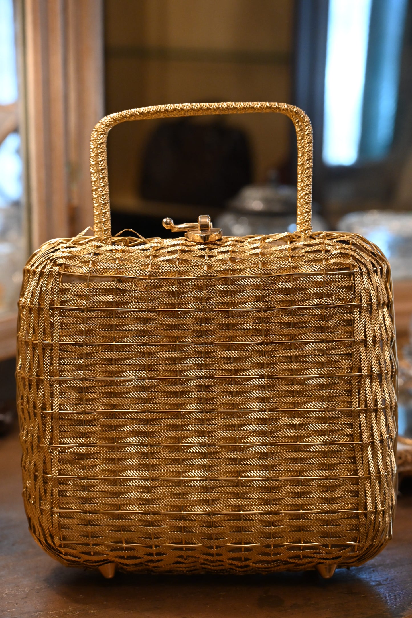 Vintage Gold Woven Metal Handle Bag