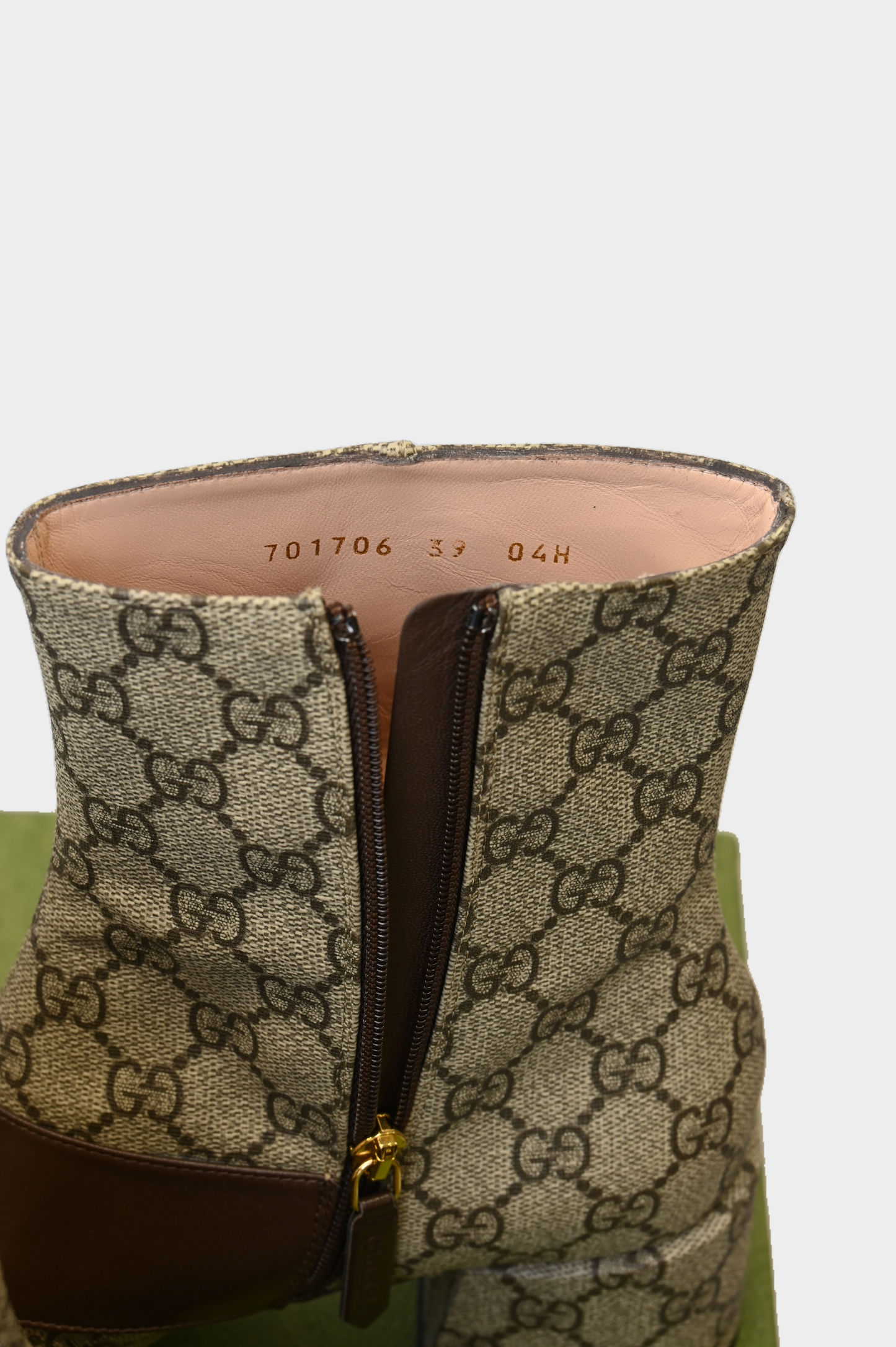 Gucci Blondie GG Supreme Boots