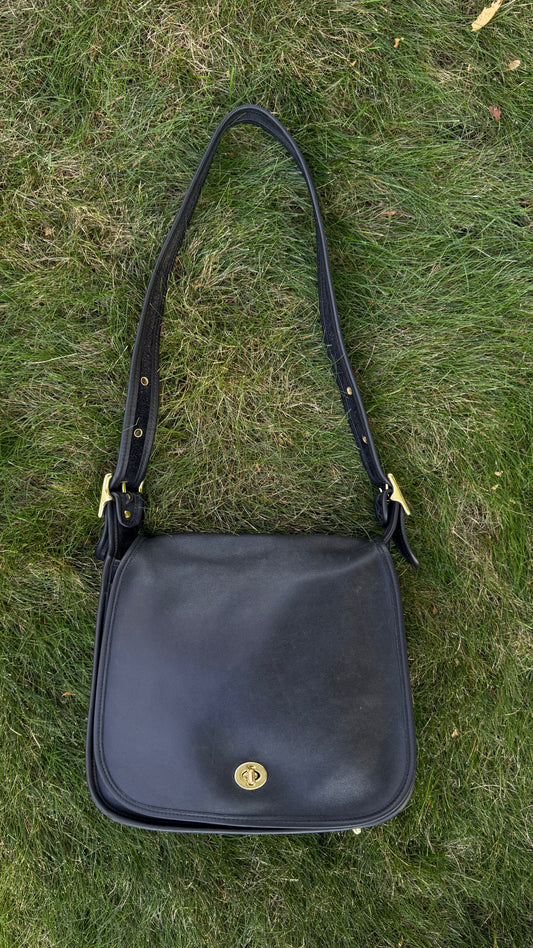 Vintage Coach 2003 Stewardess 9525 Bag