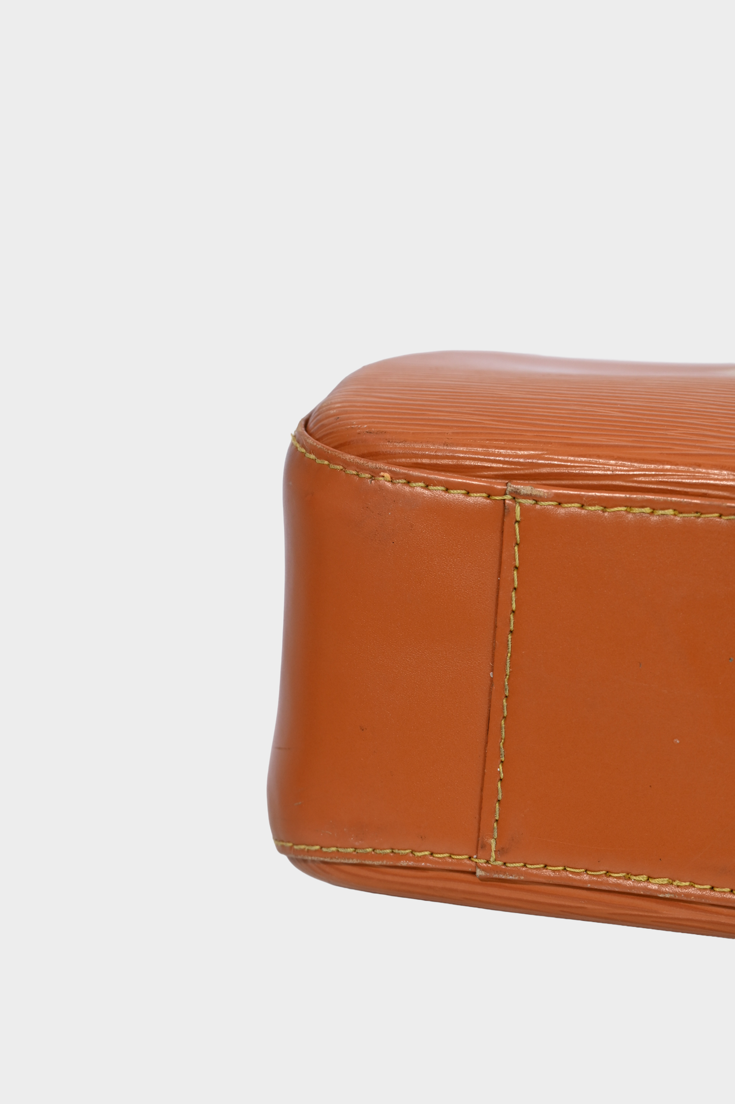 Louis Vuitton 1999 Epi Voltaire Shoulder Bag