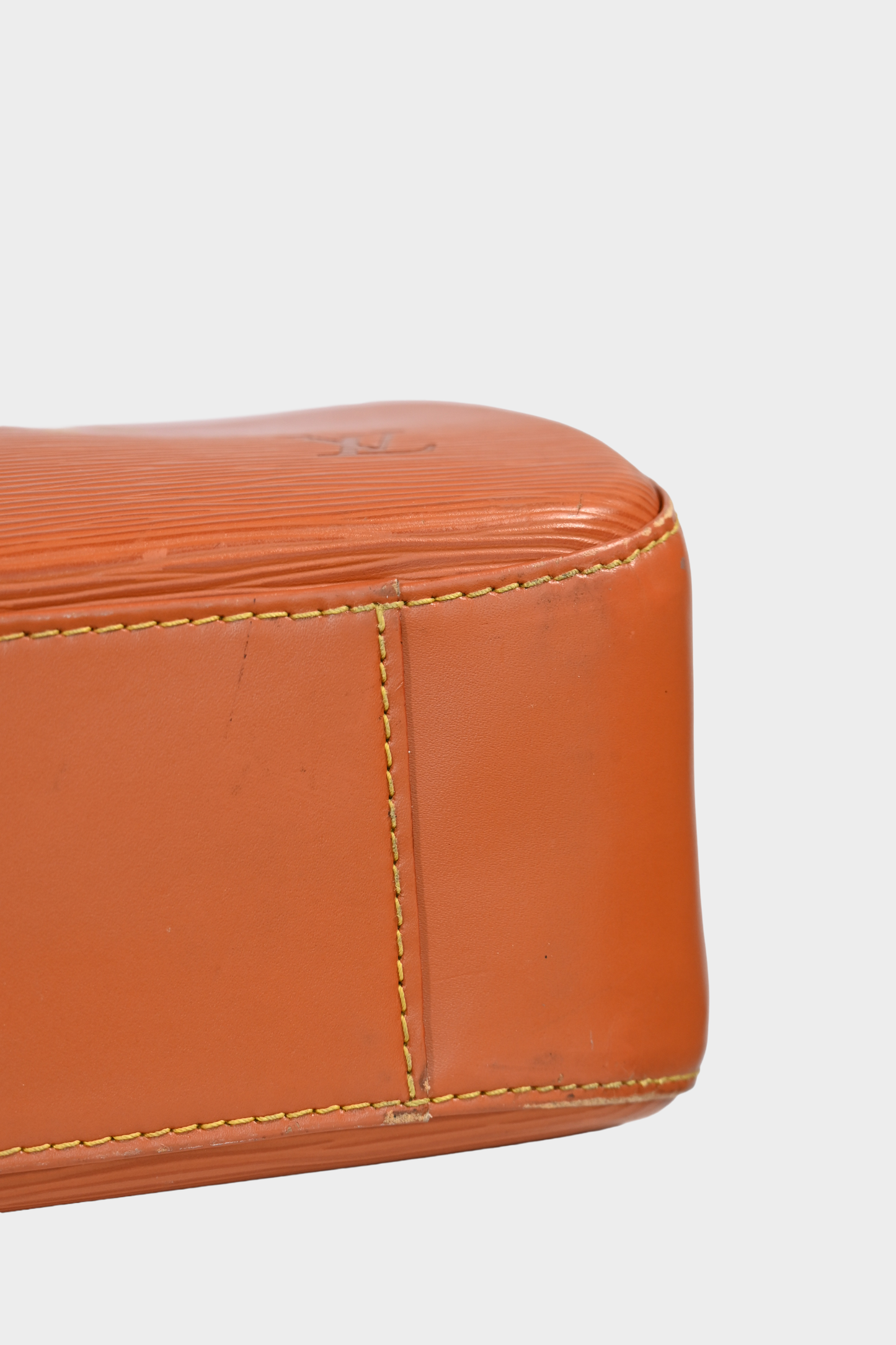 Louis Vuitton 1999 Epi Voltaire Shoulder Bag