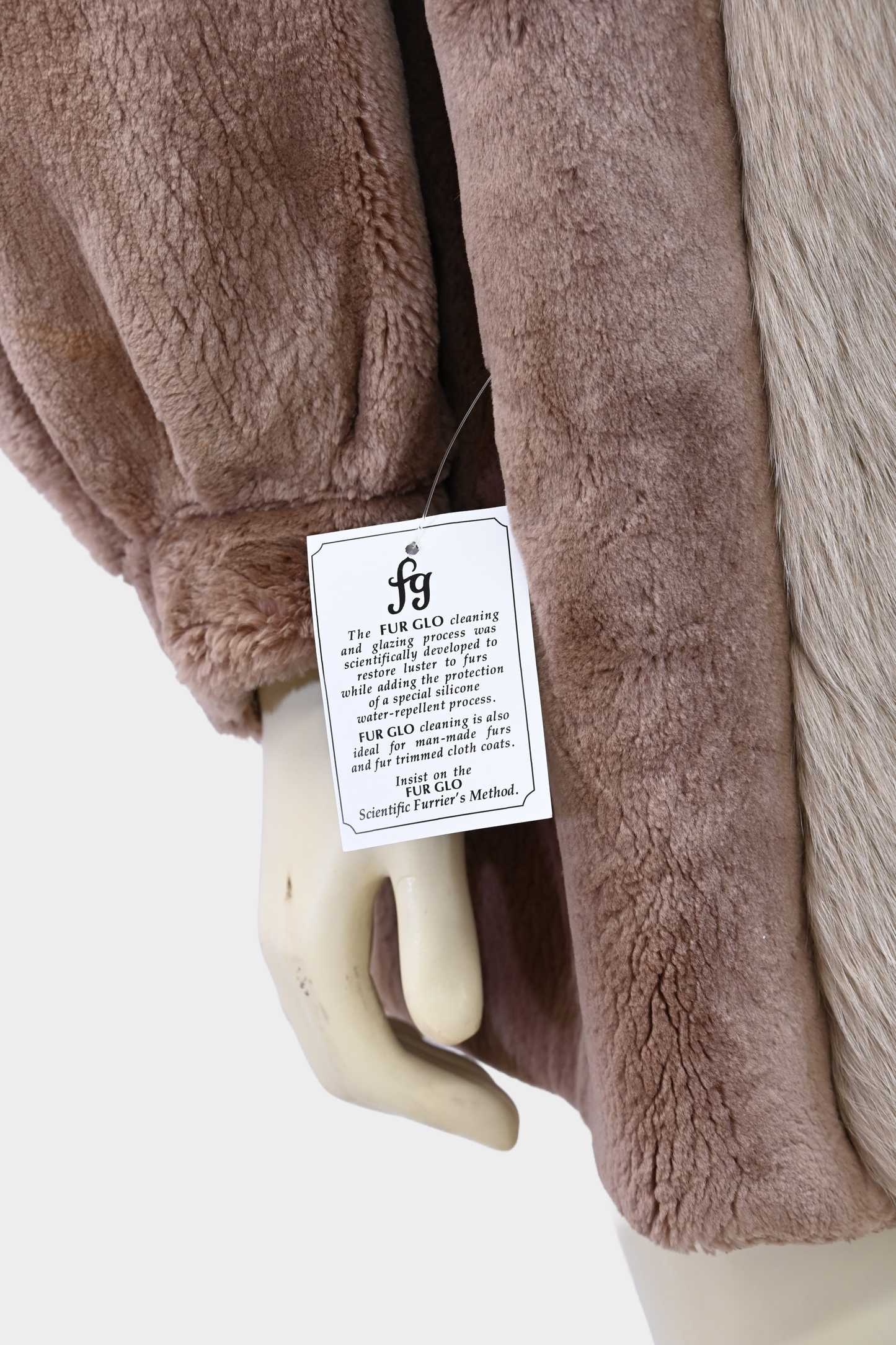 HILLIS Aspen Vail Beaver Jacket with Fox Tuxedo Trim