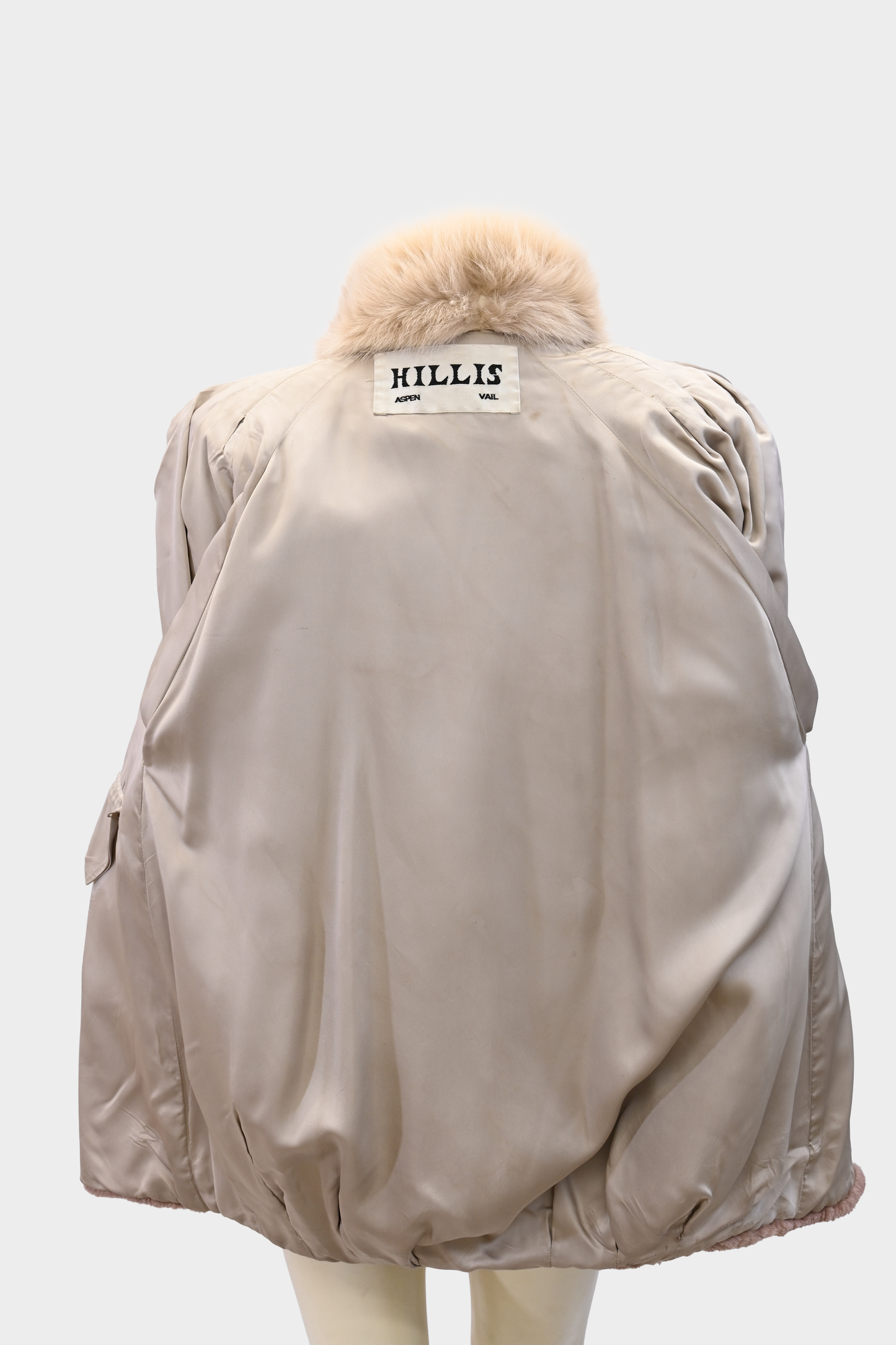 HILLIS Aspen Vail Beaver Jacket with Fox Tuxedo Trim